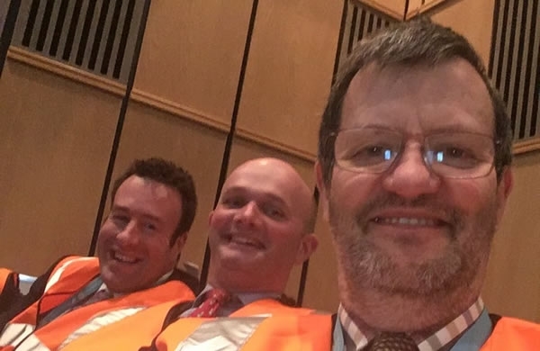 DWf ADs TWAAEPx 2Z DWf ADs TWAAEPx 2Z